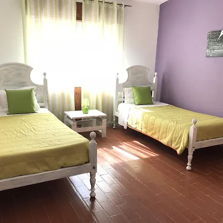 Amoreira Hostel