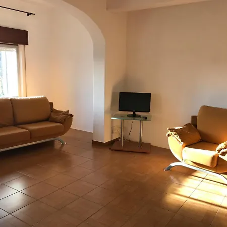 Amoreira אכסניה